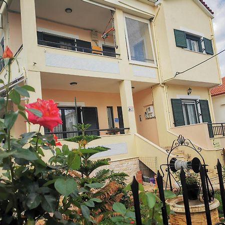 Studio Apartments Eirini Πύργοι Θέρμης Εξωτερικό φωτογραφία