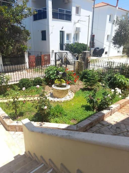 Studio Apartments Eirini Πύργοι Θέρμης Εξωτερικό φωτογραφία