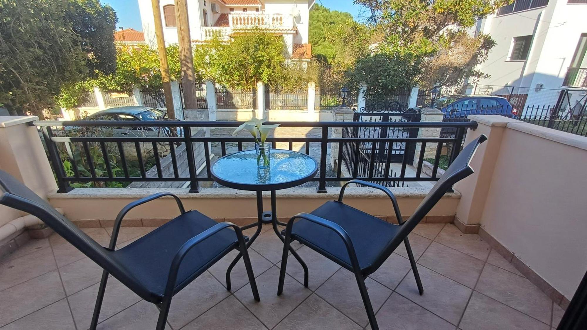 Studio Apartments Eirini Πύργοι Θέρμης Εξωτερικό φωτογραφία