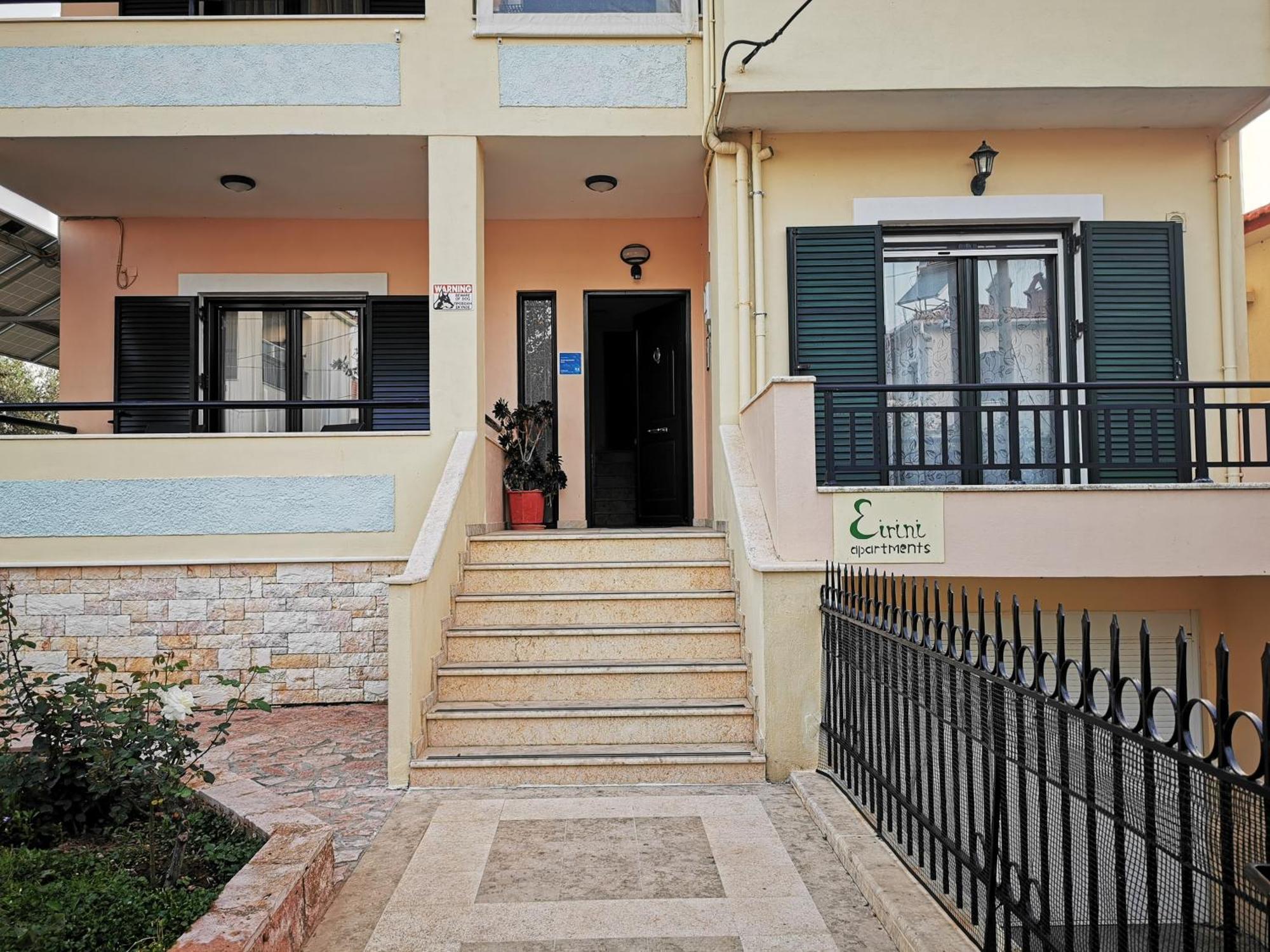 Studio Apartments Eirini Πύργοι Θέρμης Εξωτερικό φωτογραφία